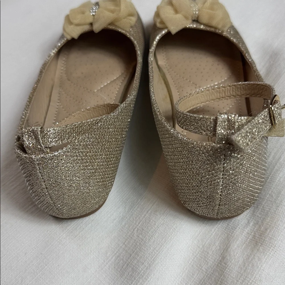 Tahari Girls Gold Glitter Ballet Flats with Tulle Bow and‎ Ankle Strap